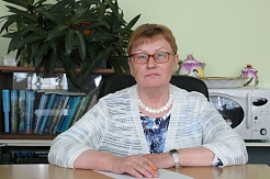 Профессору Зинаиде Назаровой присвоено Почетное звание «Заслуженный работник высшей школы Российской Федерации»
